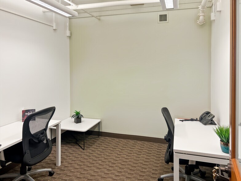 More Photos Of 506 2nd Ave, Seattle Coworking Space