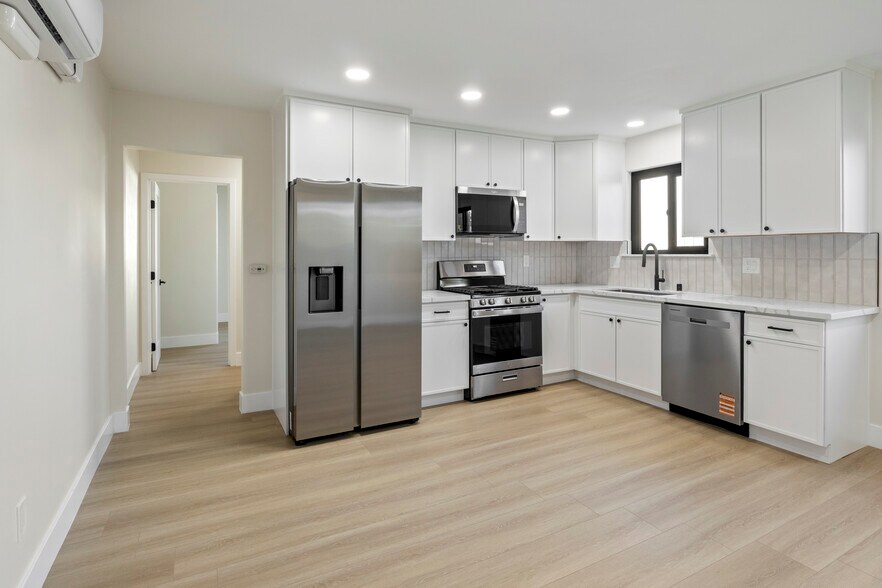 More Photos Of 3129 Emerson St, San Diego Apartments For Sale