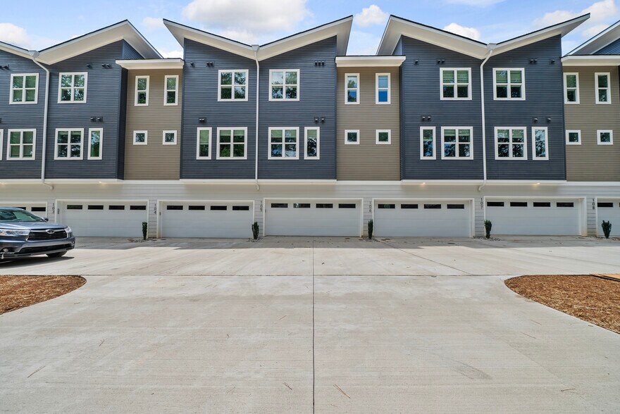 More Photos Of 4204 Reavis Rd, Raleigh Multifamily For Sale