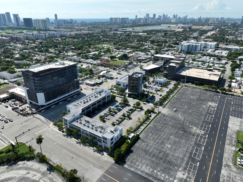 More Photos Of 601 N Federal Hwy, Hallandale Beach Unknown For Lease