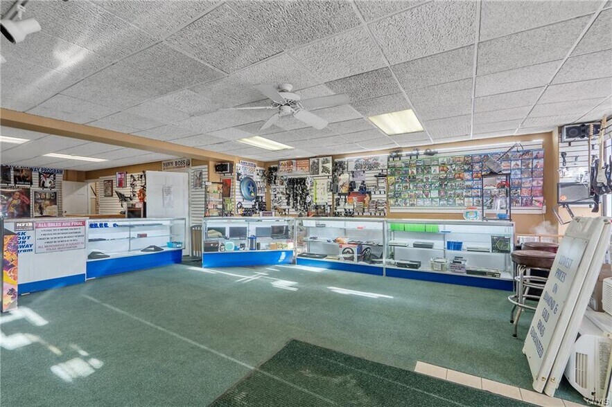 More Photos Of 5-7 N 2nd St, Fulton Storefront Retail Office For Sale