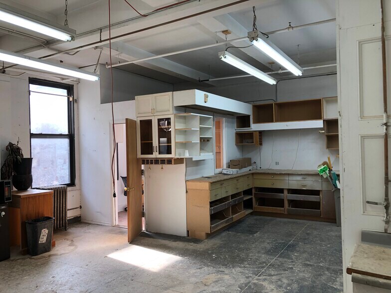 More Photos Of 153 W 27th St, New York Office For Lease