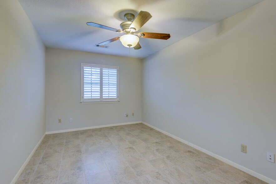 More Photos Of 11820 Plainbrook St, La Porte Specialty For Sale