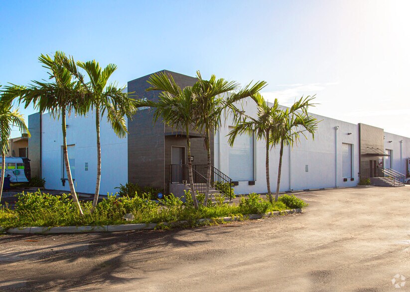 Primary Photo Of 3465 NW 71st Ter, Miami Warehouse For Lease