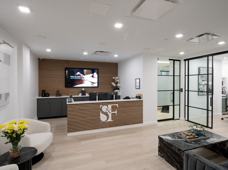 More Photos Of 32 Broadway, New York Office For Lease