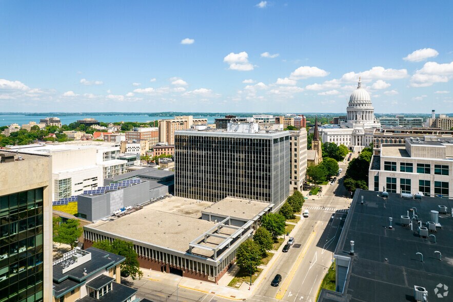 More Photos Of 222 W Washington Ave, Madison Office For Lease