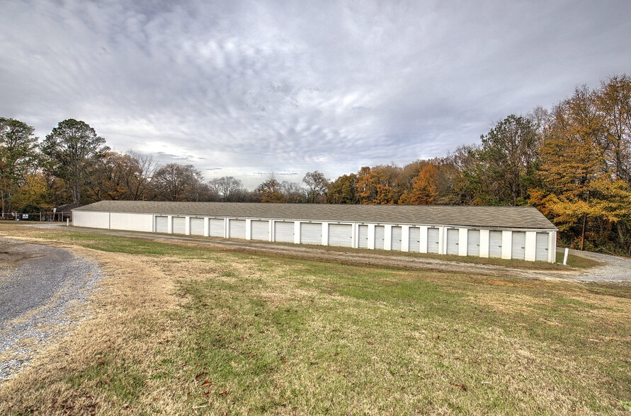 More Photos Of 2037 Flannery St SW, Rome Specialty For Sale