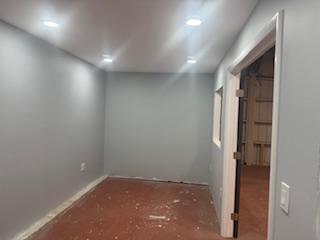 More Photos Of 6745 N Old Dixie Hwy, Fort Pierce Warehouse For Lease