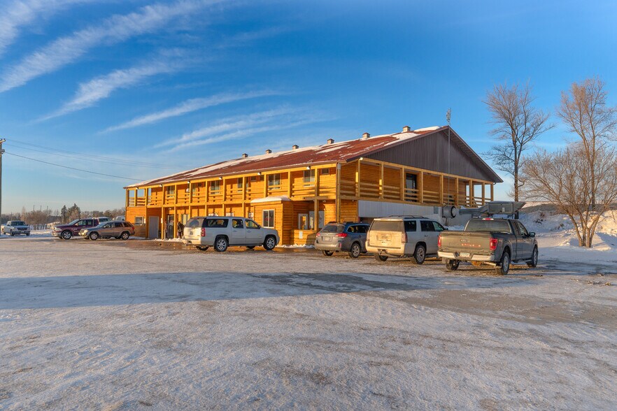 More Photos Of 19389 Frontage Rd, Detroit Lakes Hotel For Sale