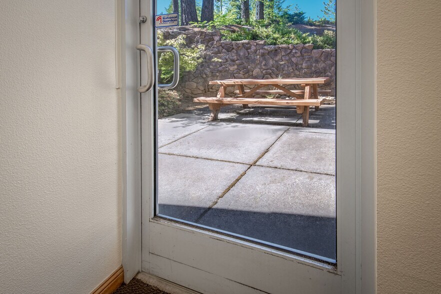 More Photos Of 350 Crown Point Cir, Grass Valley Office For Lease