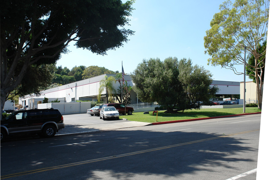 Primary Photo Of 18915 Laurel Park Rd, Rancho Dominguez Warehouse For Lease