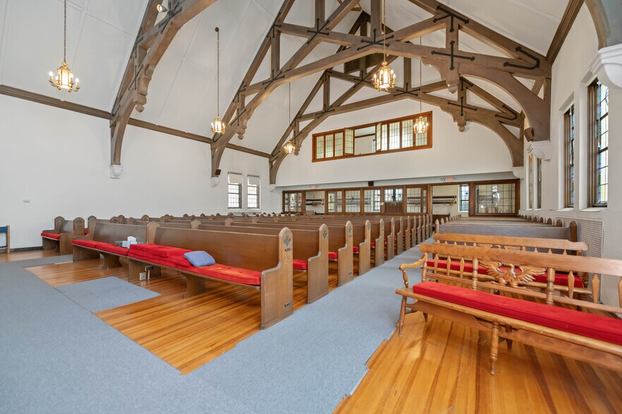 More Photos Of 2889 Culver rd, Rochester Specialty For Sale