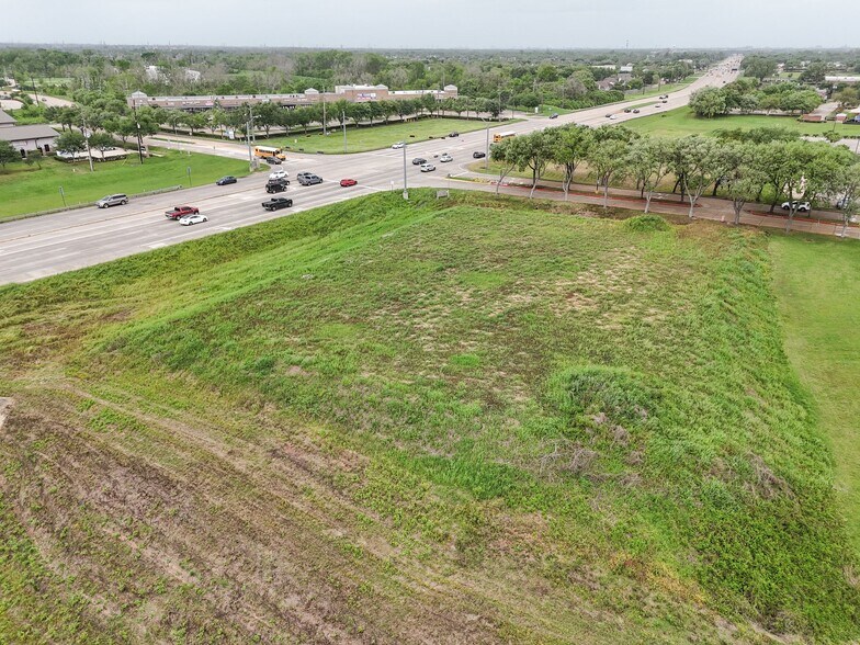 More Photos Of Highway 6 South & Knight Ct, Missouri City Land For Sale