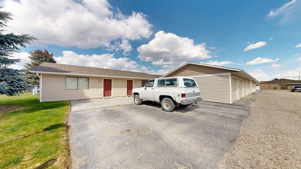 More Photos Of 1439-1447 Flathead St, Billings Apartments For Sale