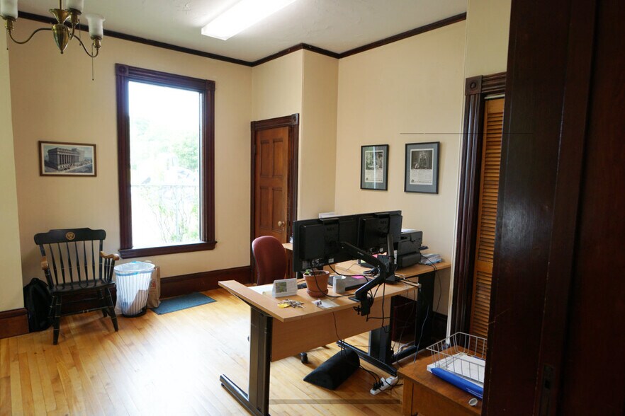 More Photos Of 191 Washington St, Keene Office Residential For Sale