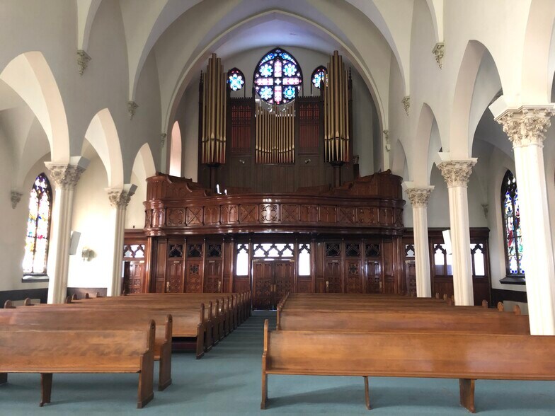 More Photos Of 32 Dunn St, Auburn Religious Facility For Sale