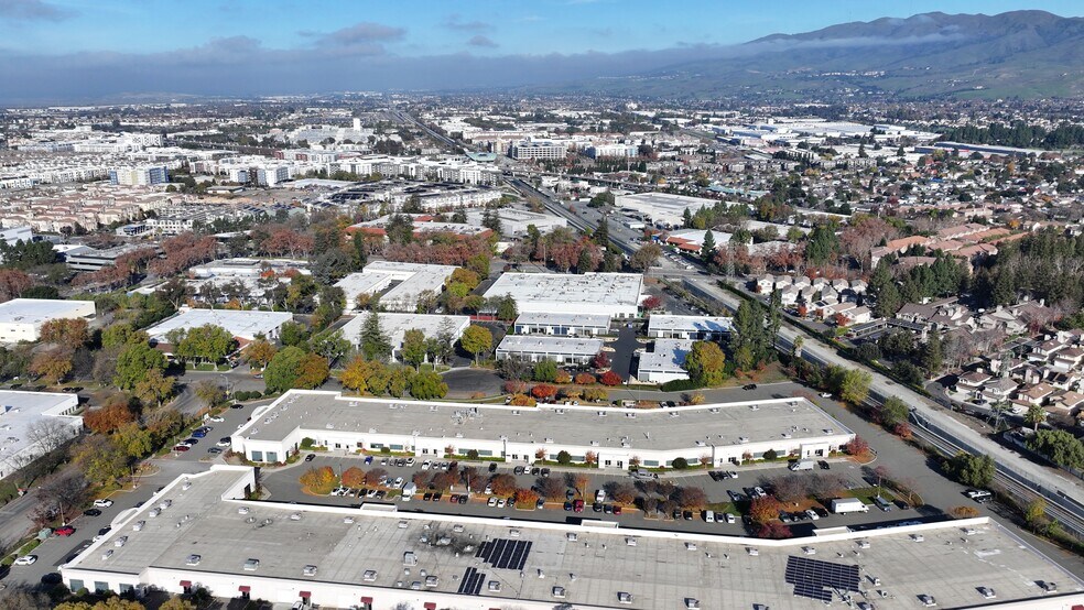 More Photos Of 2526 Qume Dr, San Jose Light Distribution For Lease