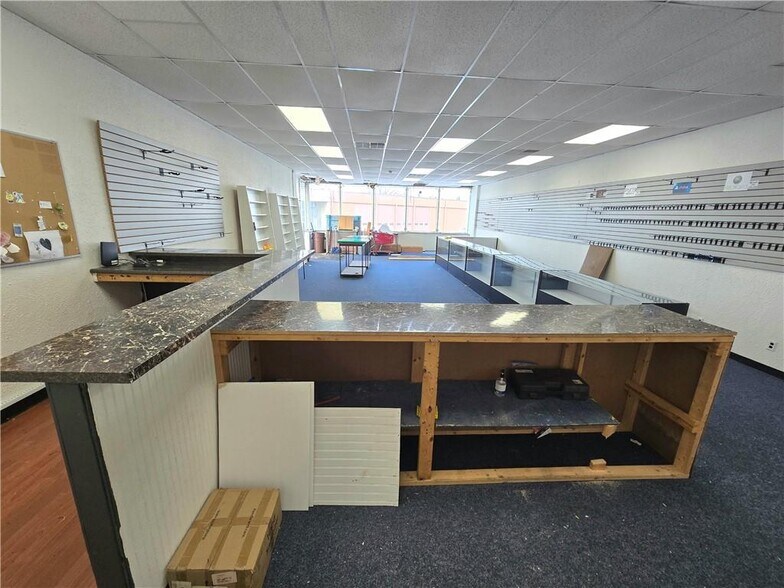 More Photos Of 2803 Brewerton Rd, Mattydale Freestanding For Sale