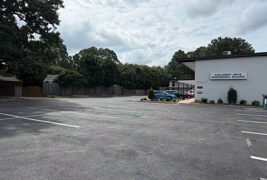 More Photos Of 5541 Parliament Dr, Virginia Beach Loft Creative Space For Sale