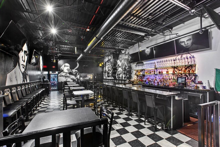 More Photos Of 6310-6312 Cermak Rd, Berwyn Restaurant For Sale