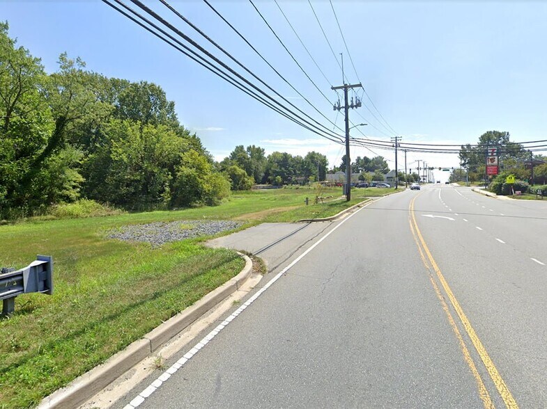 Primary Photo Of 505-511 Edgewood Rd, Edgewood Land For Sale