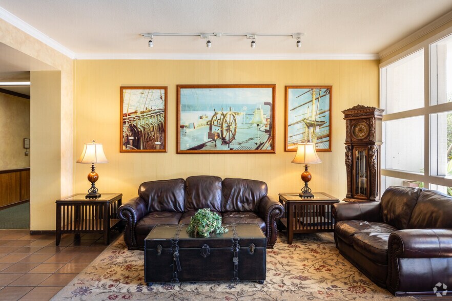 More Photos Of 3030 Bridgeway, Sausalito Office For Lease