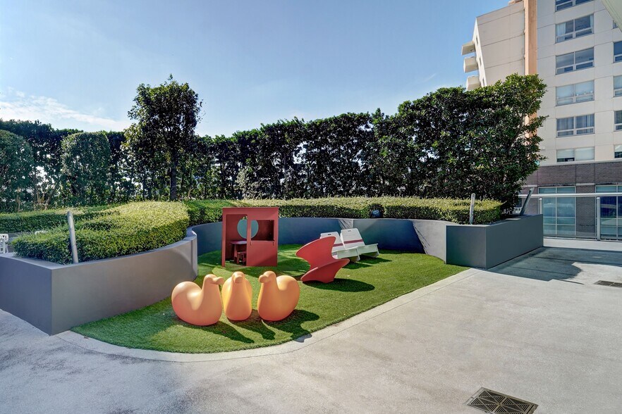 More Photos Of 125 NE 32nd St, Miami Apartments For Lease