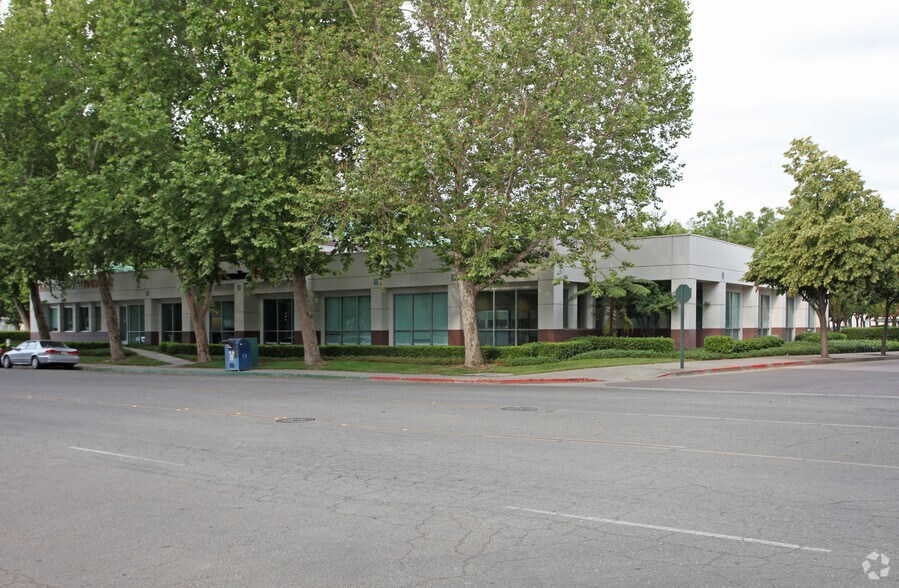 More Photos Of 3203 W March Ln, Stockton Office For Lease