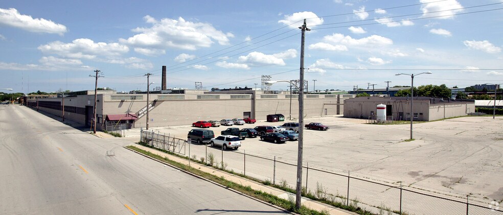Primary Photo Of 4143 N 27th St, Milwaukee Manufacturing For Lease