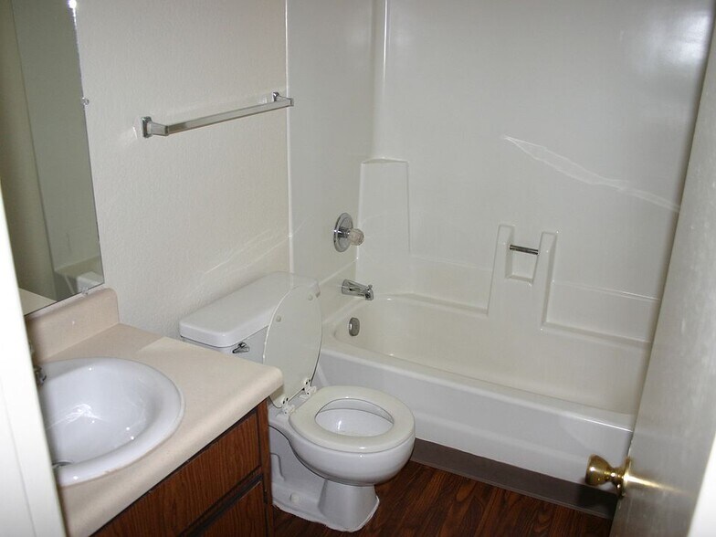 More Photos Of 2832 E Monte Cristo Ave, Phoenix Apartments For Sale