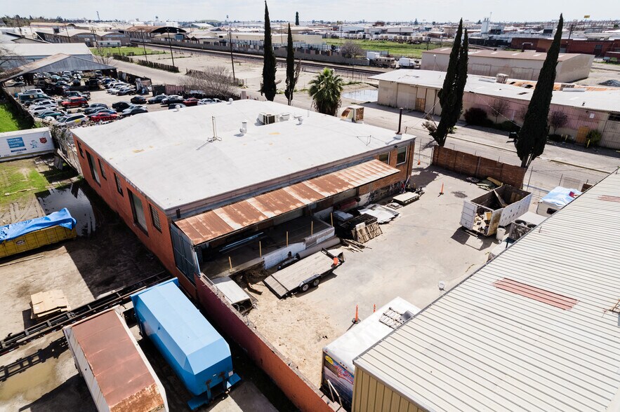 More Photos Of 845 S Topeka Ave, Fresno Manufacturing For Sale