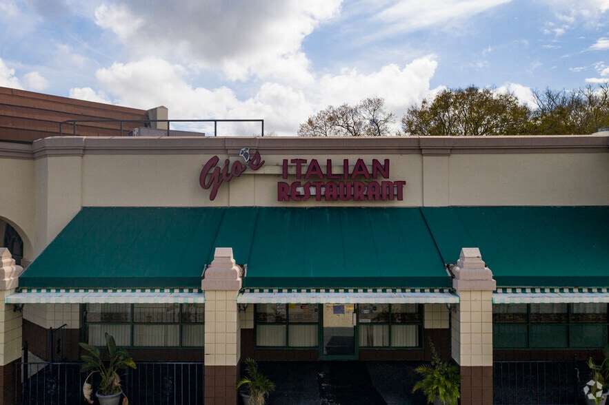 More Photos Of 8411-8419 N Dale Mabry Hwy, Tampa Unknown For Lease