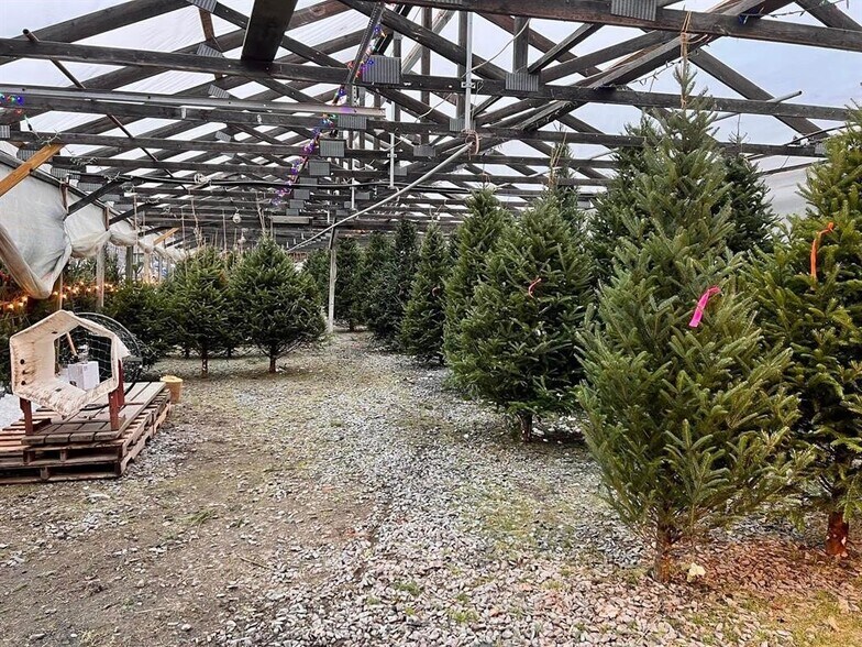 More Photos Of 535 US Route 302, Berlin Storefront For Sale