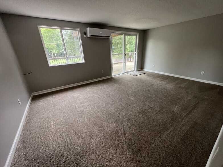 More Photos Of 2271 S Cost a Plenty Rd, Warsaw Apartments For Sale