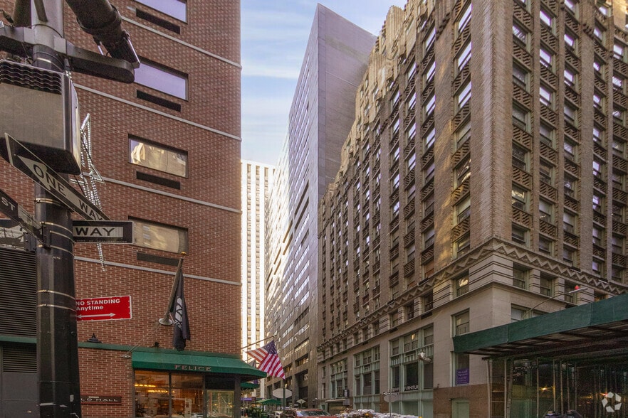 More Photos Of 100 William St, New York Office For Lease