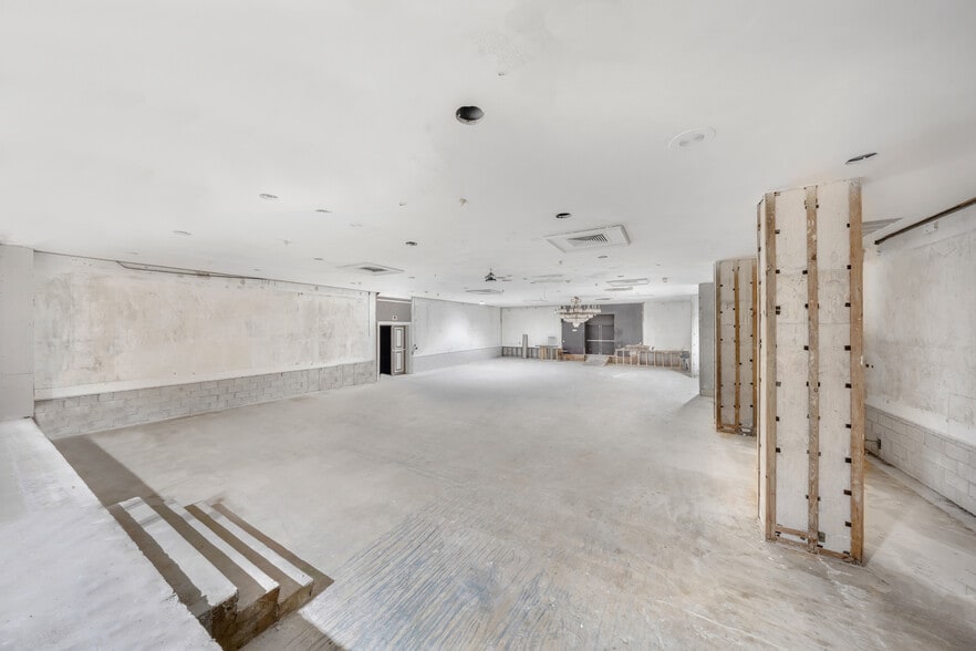 More Photos Of 5445 Collins Ave, Miami Beach Apartments For Sale