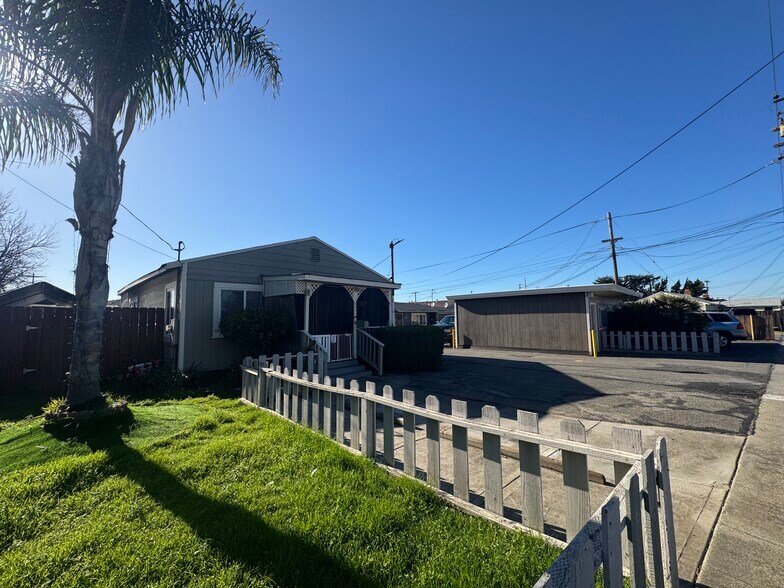 More Photos Of 19465 Meekland Ave, Cherryland Apartments For Sale