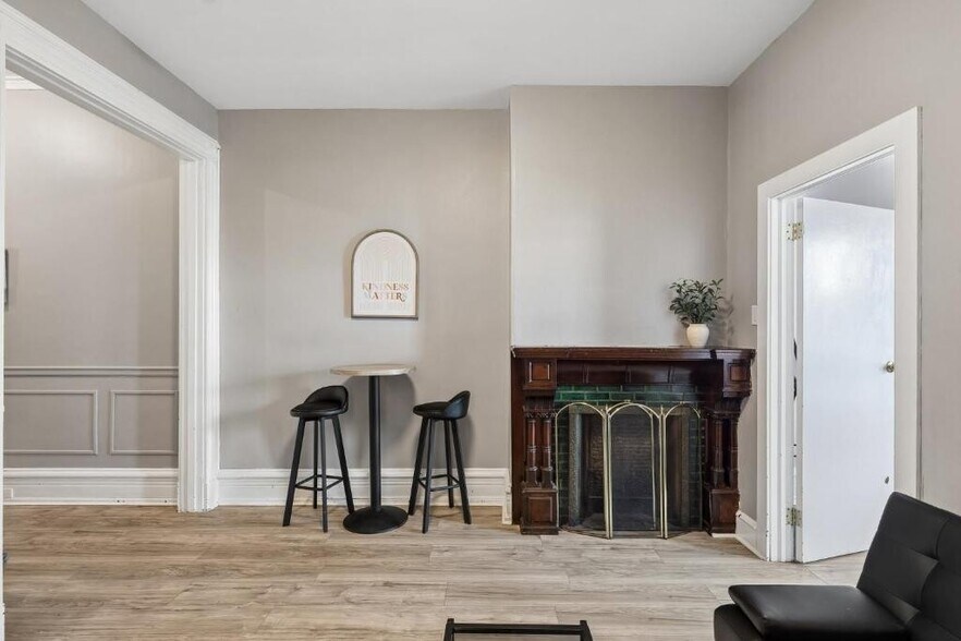 More Photos Of 1611 S Broad St, Philadelphia Specialty For Sale