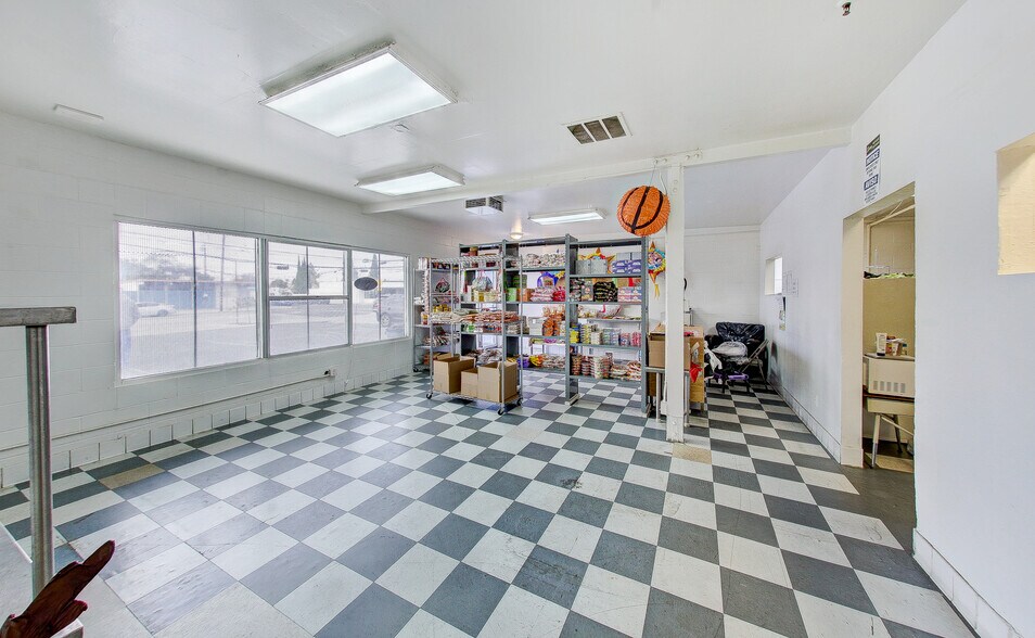 More Photos Of , Pico Rivera General Retail For Sale