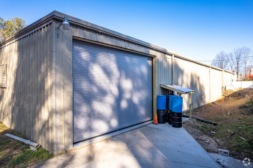 5006 5008 New Bern Ave, Raleigh, NC 27610 - Showroom For Sale Cityfeet.com