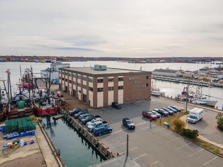 More Photos Of 2 Portland Fish Pier, Portland Office For Lease