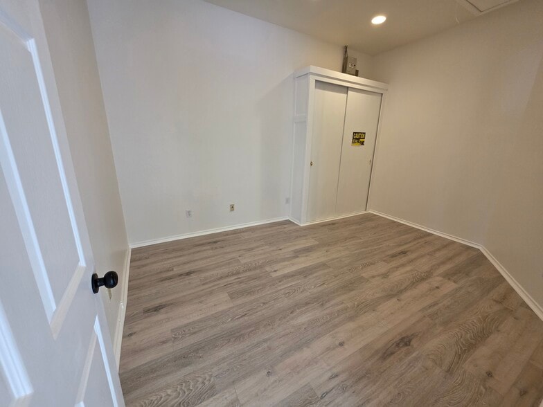 More Photos Of 5601-5605 Virginia Pky, McKinney Medical For Lease