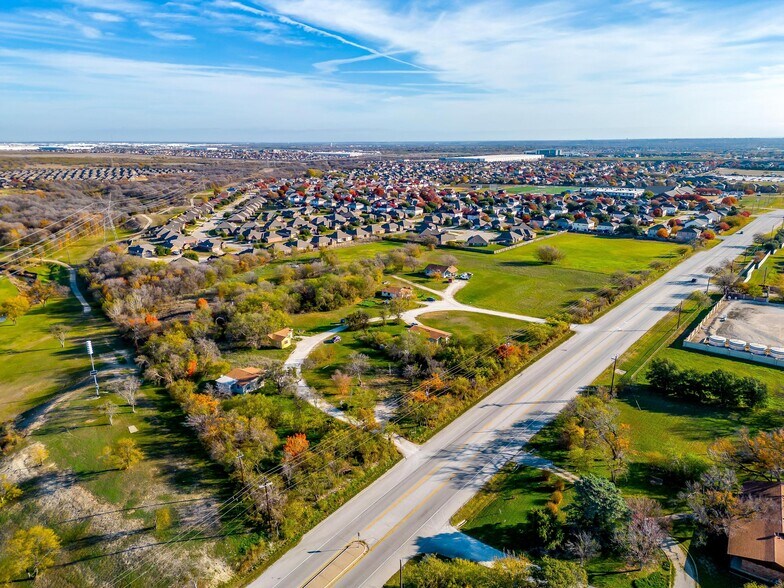 More Photos Of 1101 E Main St, Crowley Land For Sale