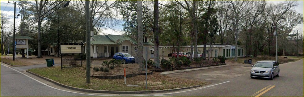 More Photos Of 427 Eagle Day Ave, Columbia Freestanding For Sale