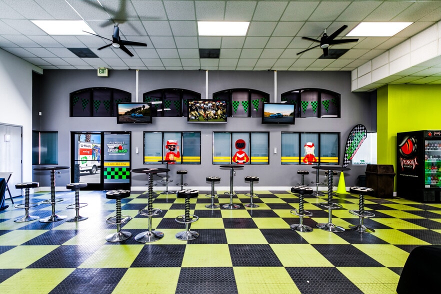 More Photos Of 144 E Palmdale Blvd, Palmdale Carwash For Sale