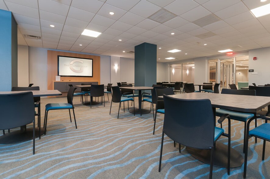 More Photos Of 1001-1003 Easton Rd, Willow Grove Apartments For Lease