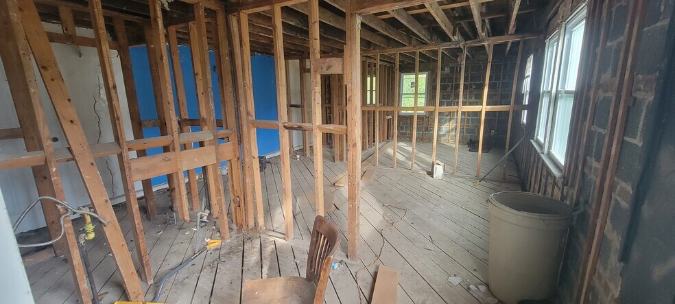 More Photos Of 4962-4966 Benning Rd SE, Washington Apartments For Sale