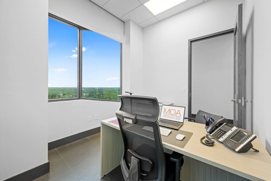 More Photos Of 19790 W Dixie Hwy, Aventura Office For Lease