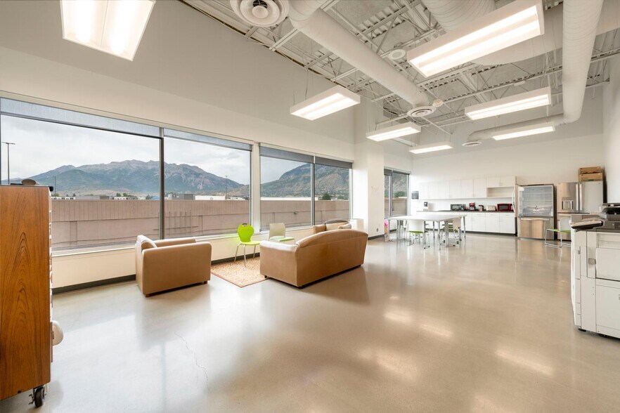 More Photos Of 2121 N 550 W, Provo Office For Sale