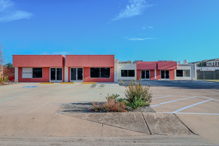 Primary Photo Of 2714 Bomar Ave, Dallas Restaurant For Lease